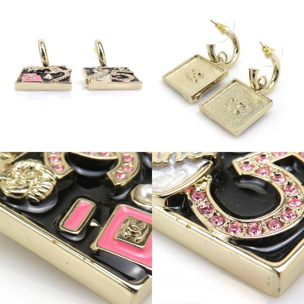 CHANEL Black Logo Earrings - Picture 4 of 5